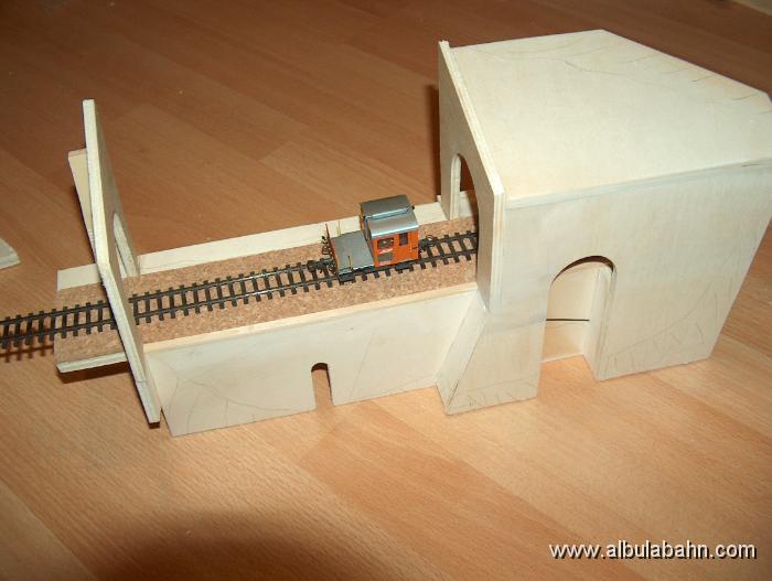 HPIM5546.JPG - Der Rohbau der Kleinen Cruschetta Galerie ist fertig.
