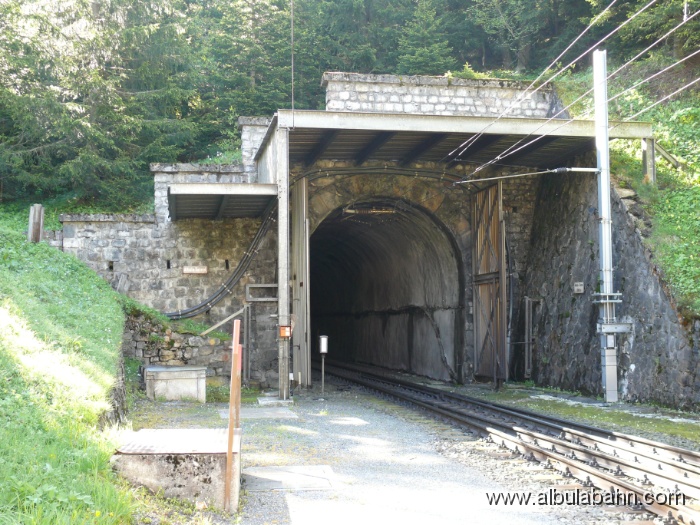P1050218.JPG - Albula Tunnel