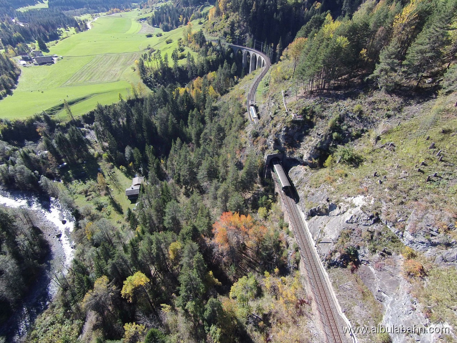 D2014Oct18145142DJI00214.JPG - Schmittentobelviaudukt