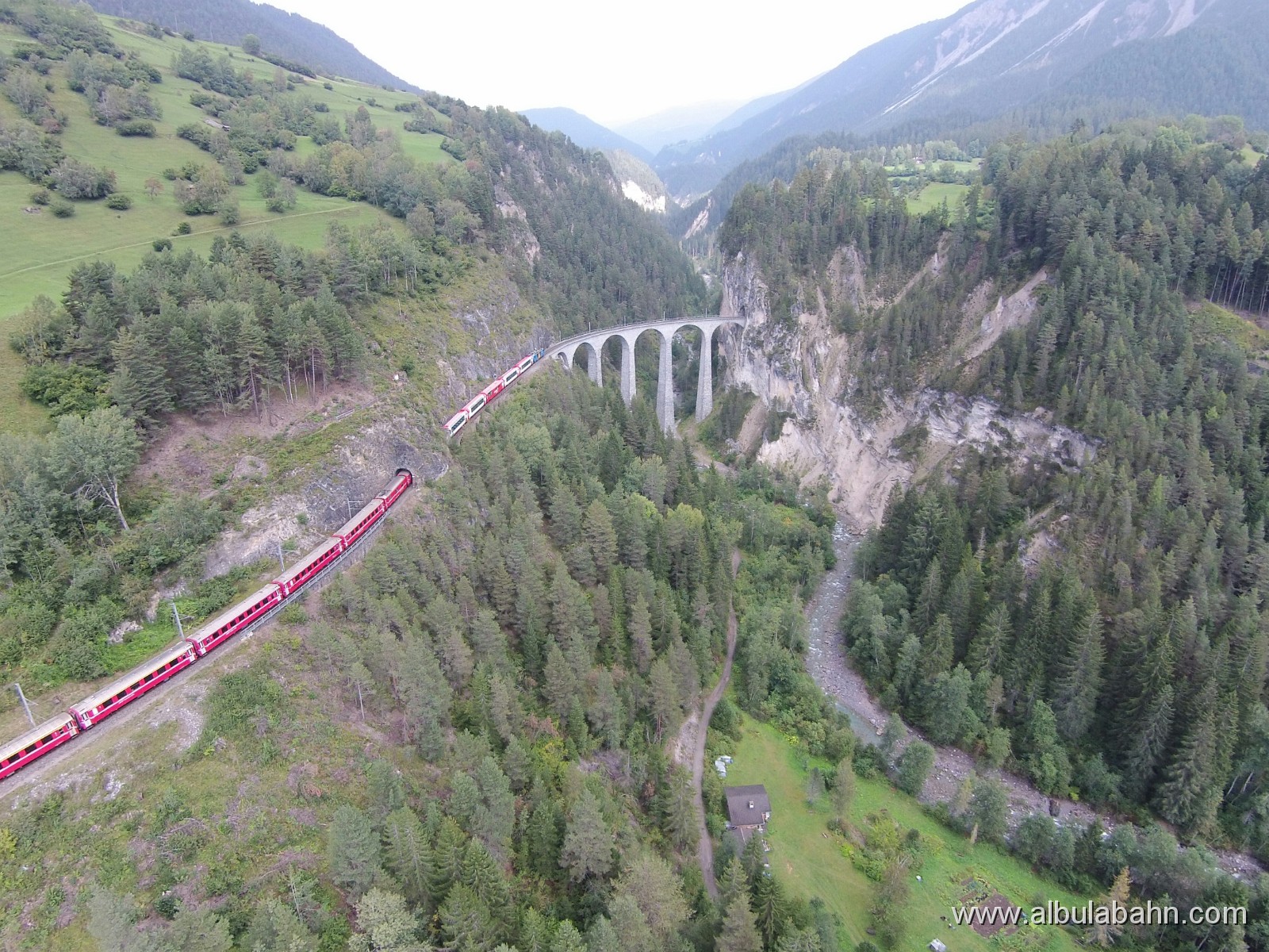 D2014Sep11150030DJI00128.JPG - Landwasserviadukt