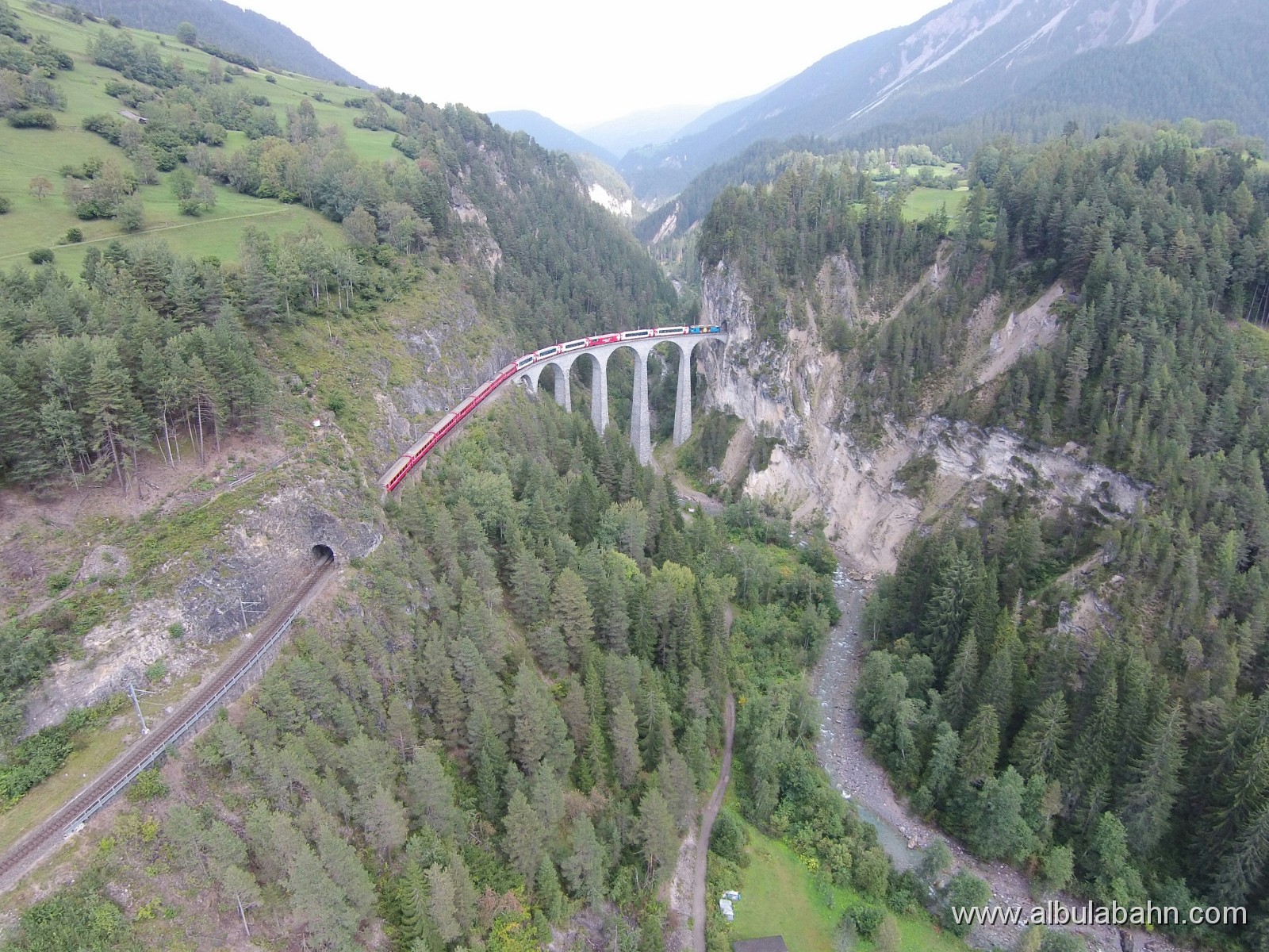 D2014Sep11150042DJI00129.JPG - Landwasserviadukt