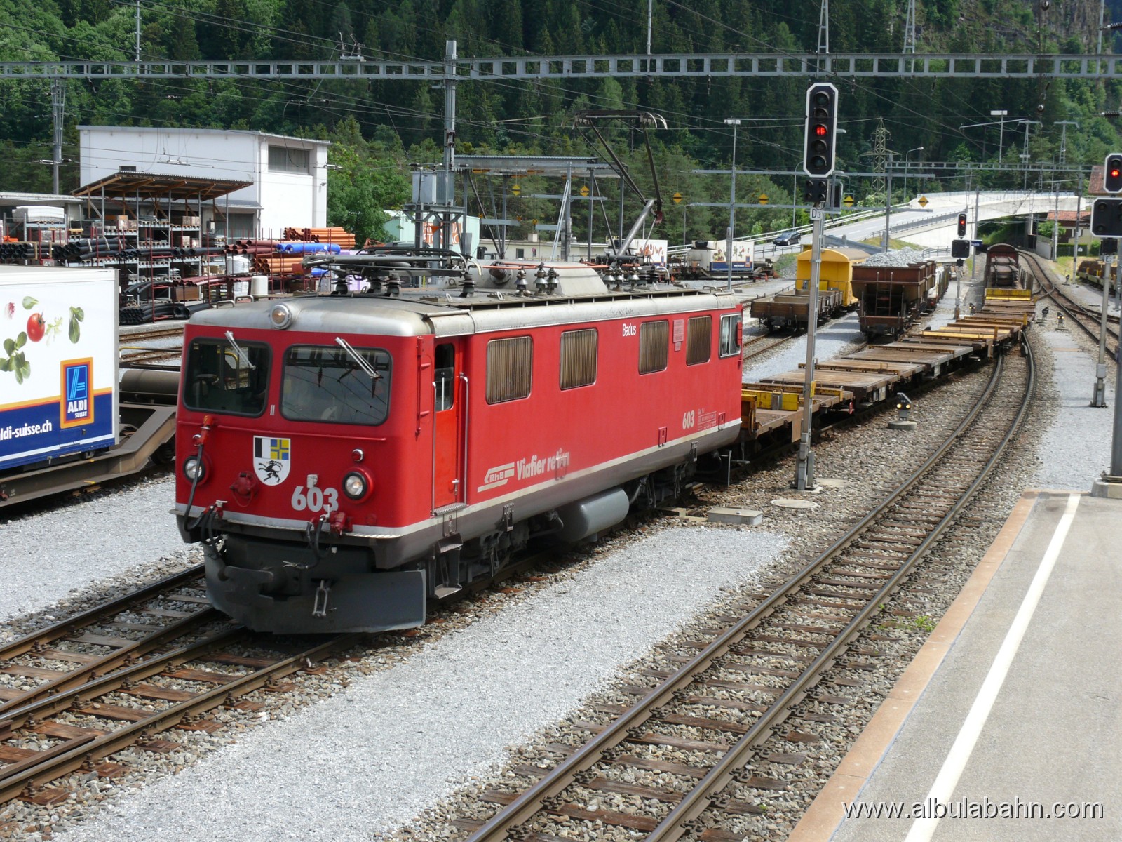 P1020321.JPG - Thusis