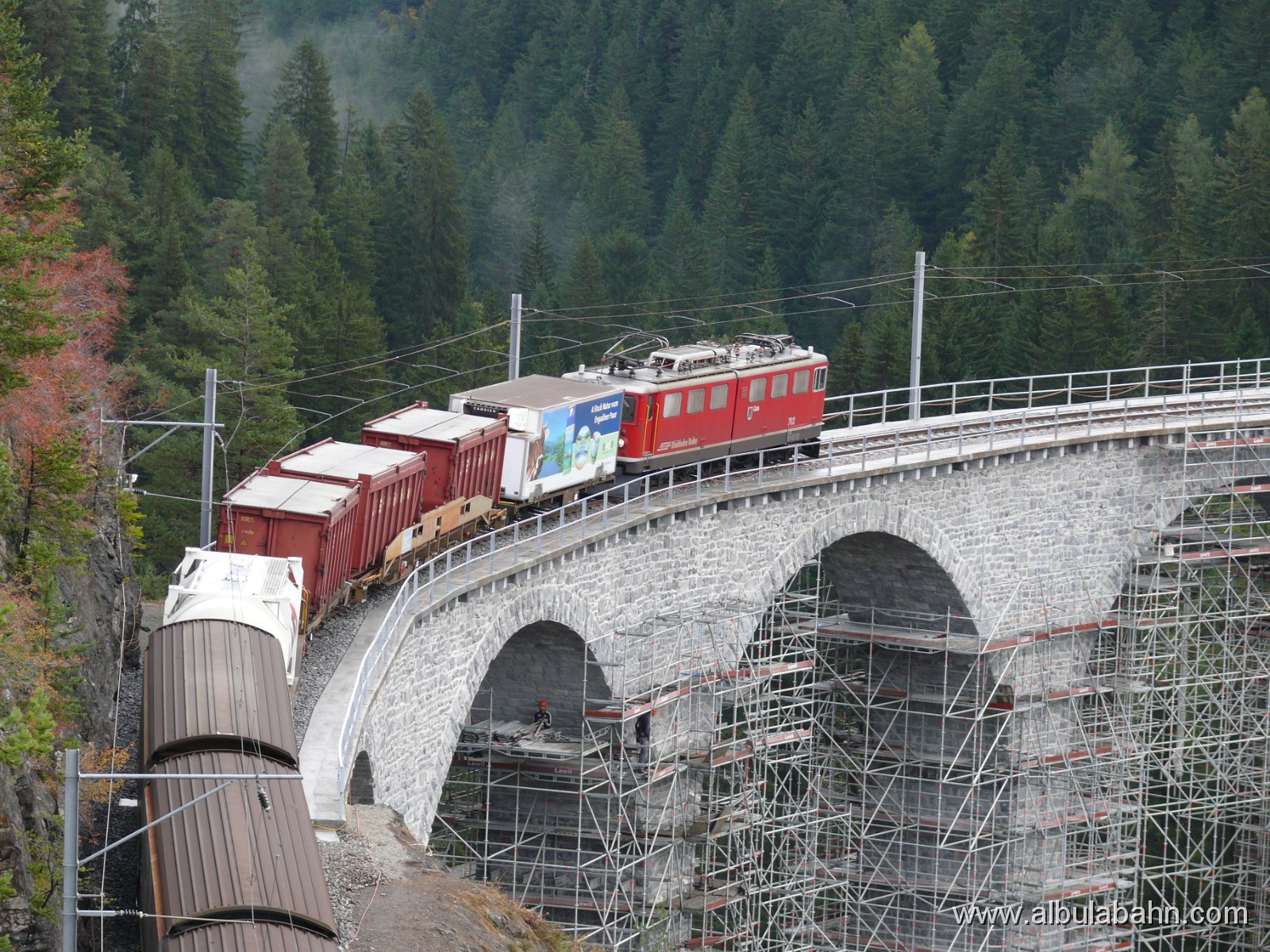P1030757.JPG - Landwasserviadukt