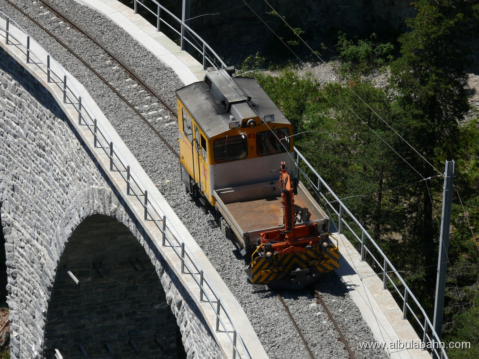 P1050373.JPG - Landwasserviadukt