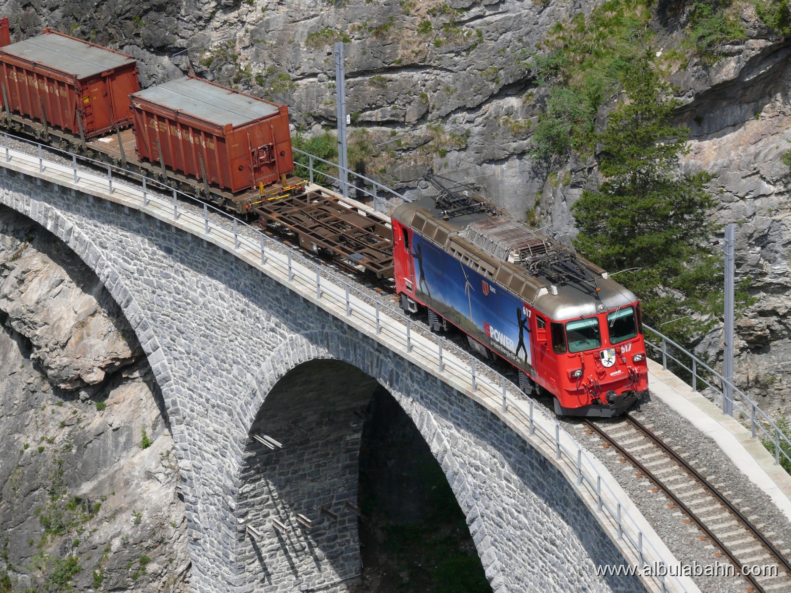 P1080489.JPG - Landwasserviadukt