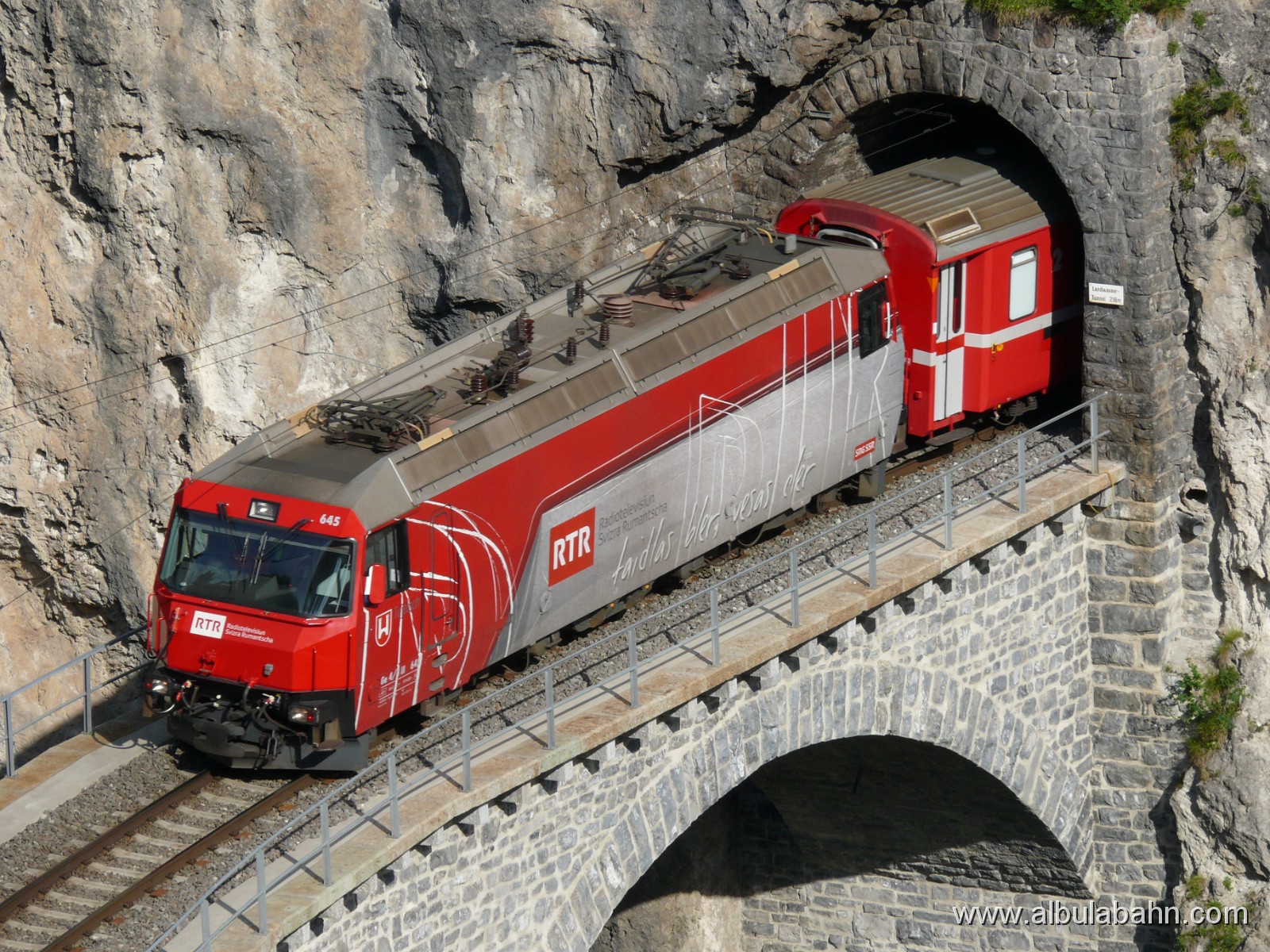P1120156.JPG - Landwasserviadukt