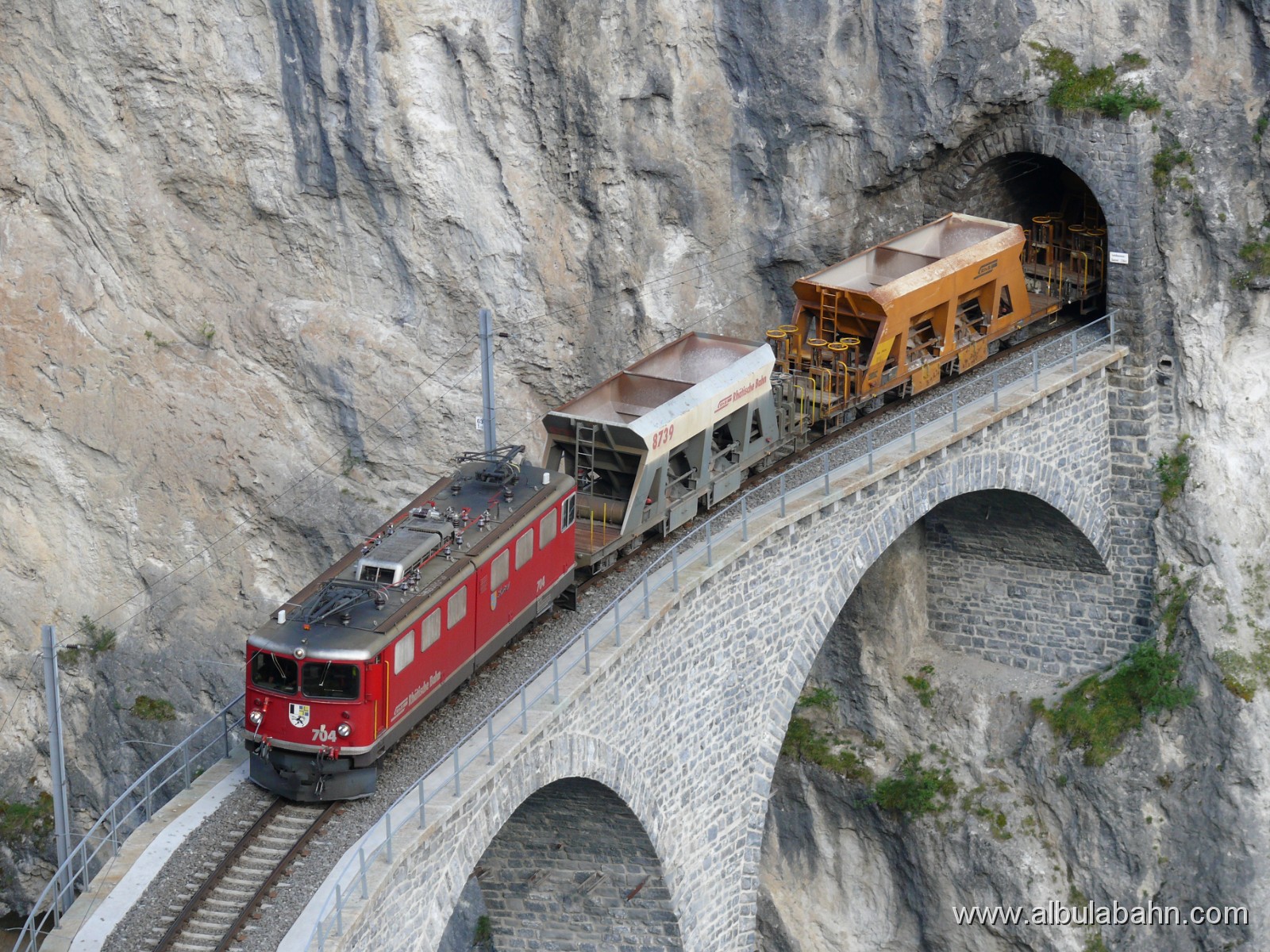 P1120169.JPG - Landwasserviadukt