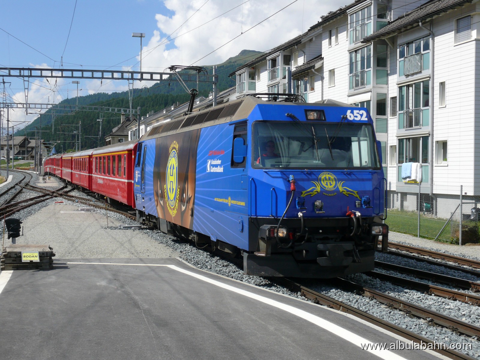 P1120354.JPG - Samedan