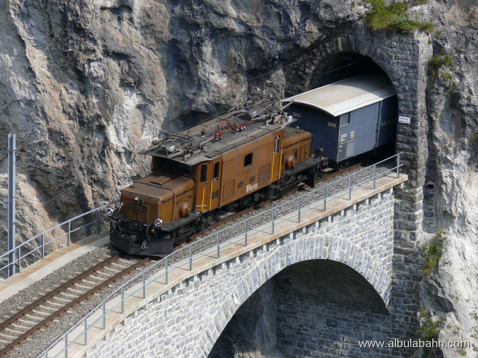 P1120839.JPG - Landwasserviadukt