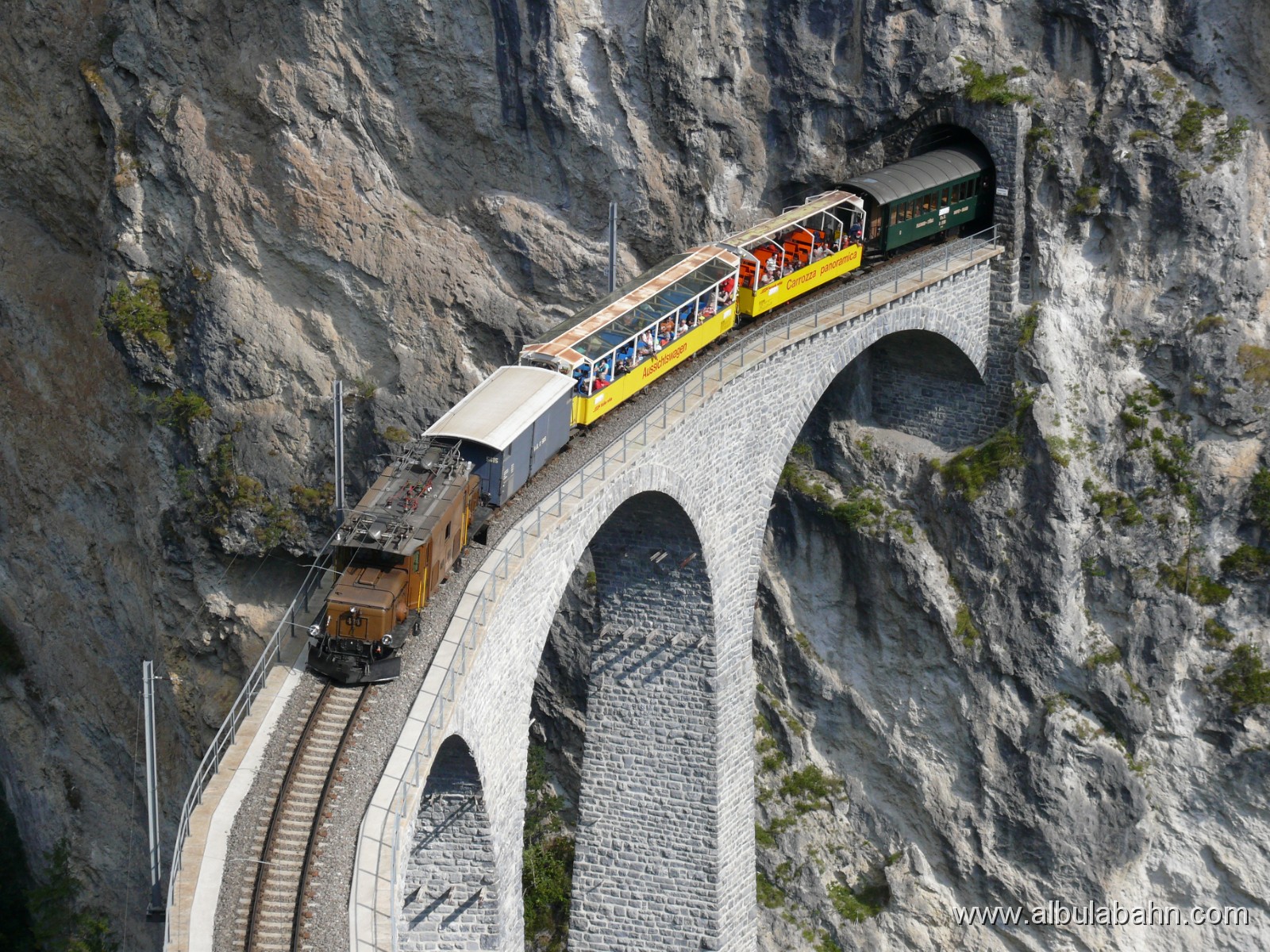 P1120841.JPG - Landwasserviadukt
