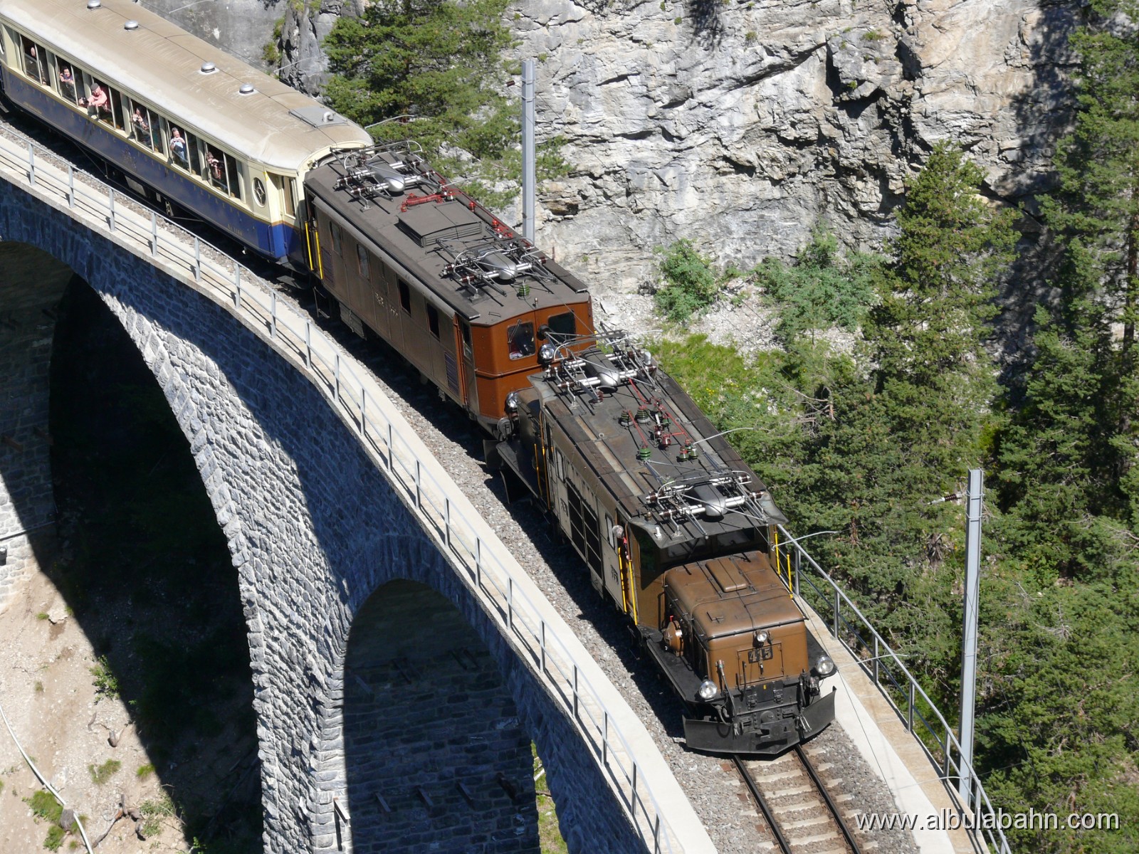 P1150429.JPG - Landwasserviadukt
