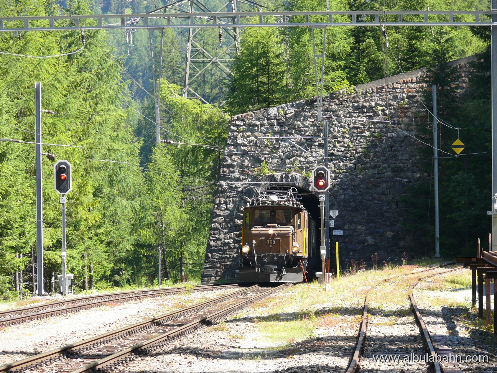 P1150434.JPG - Ausweichstelle Muot