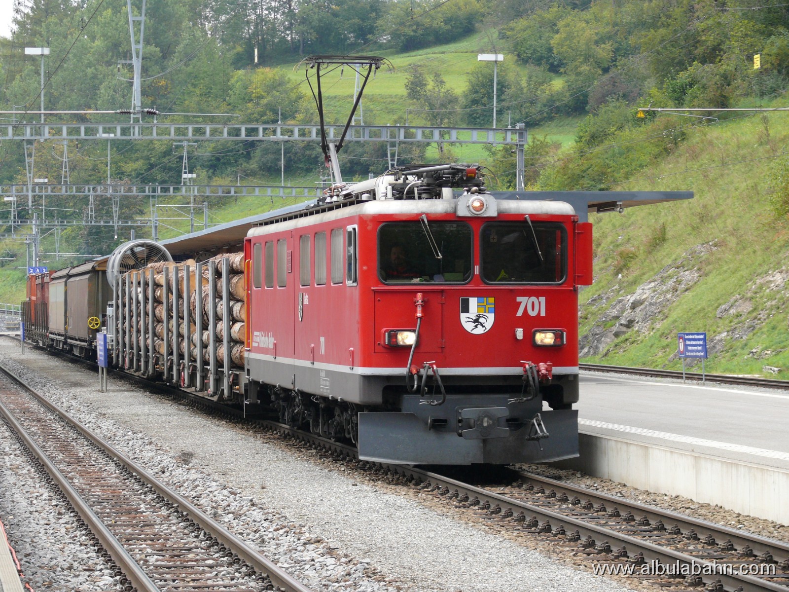 P1160553.JPG - Bahnhof Filisur