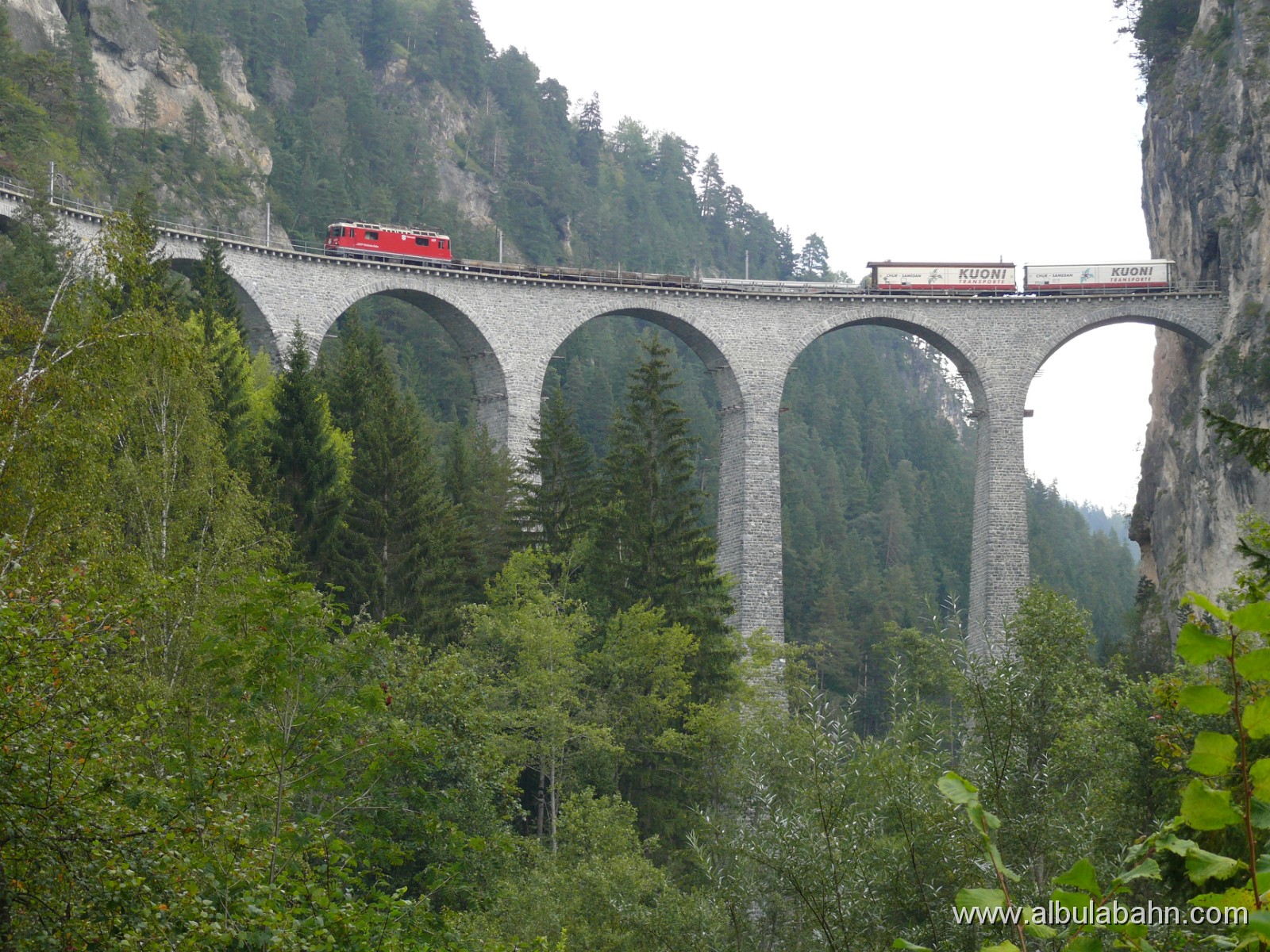 P1160571.JPG - Landwasserviadukt