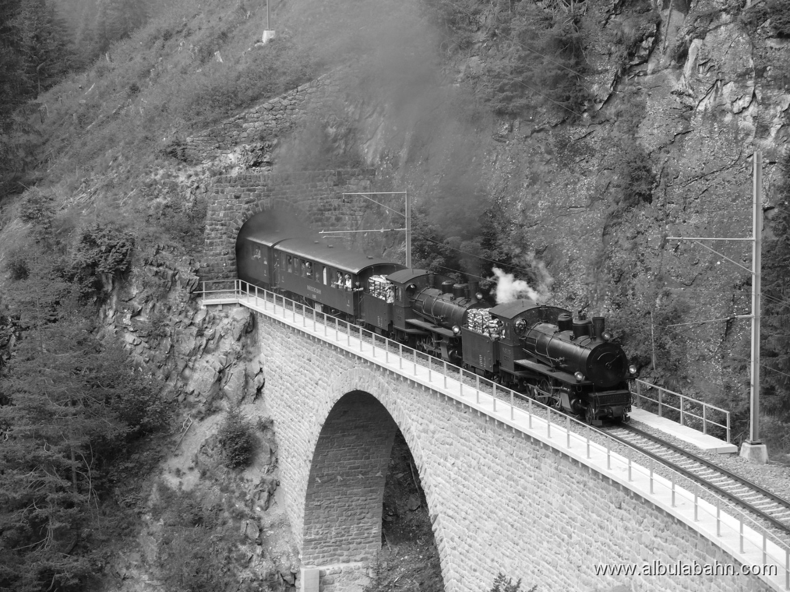 P1170210sw.jpg - Stulsertobelviadukt